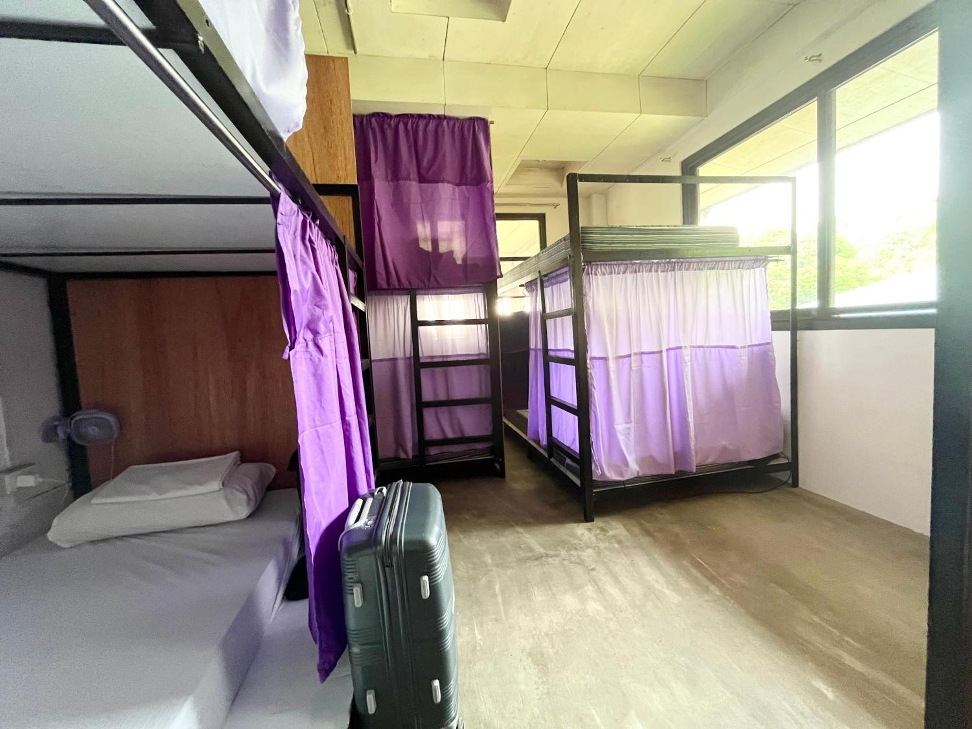 Uncharted Hostel Puerto Galera Zewnętrze zdjęcie