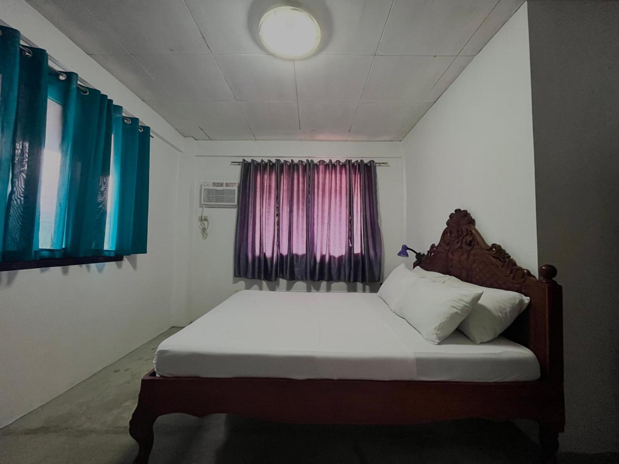 Uncharted Hostel Puerto Galera Zewnętrze zdjęcie